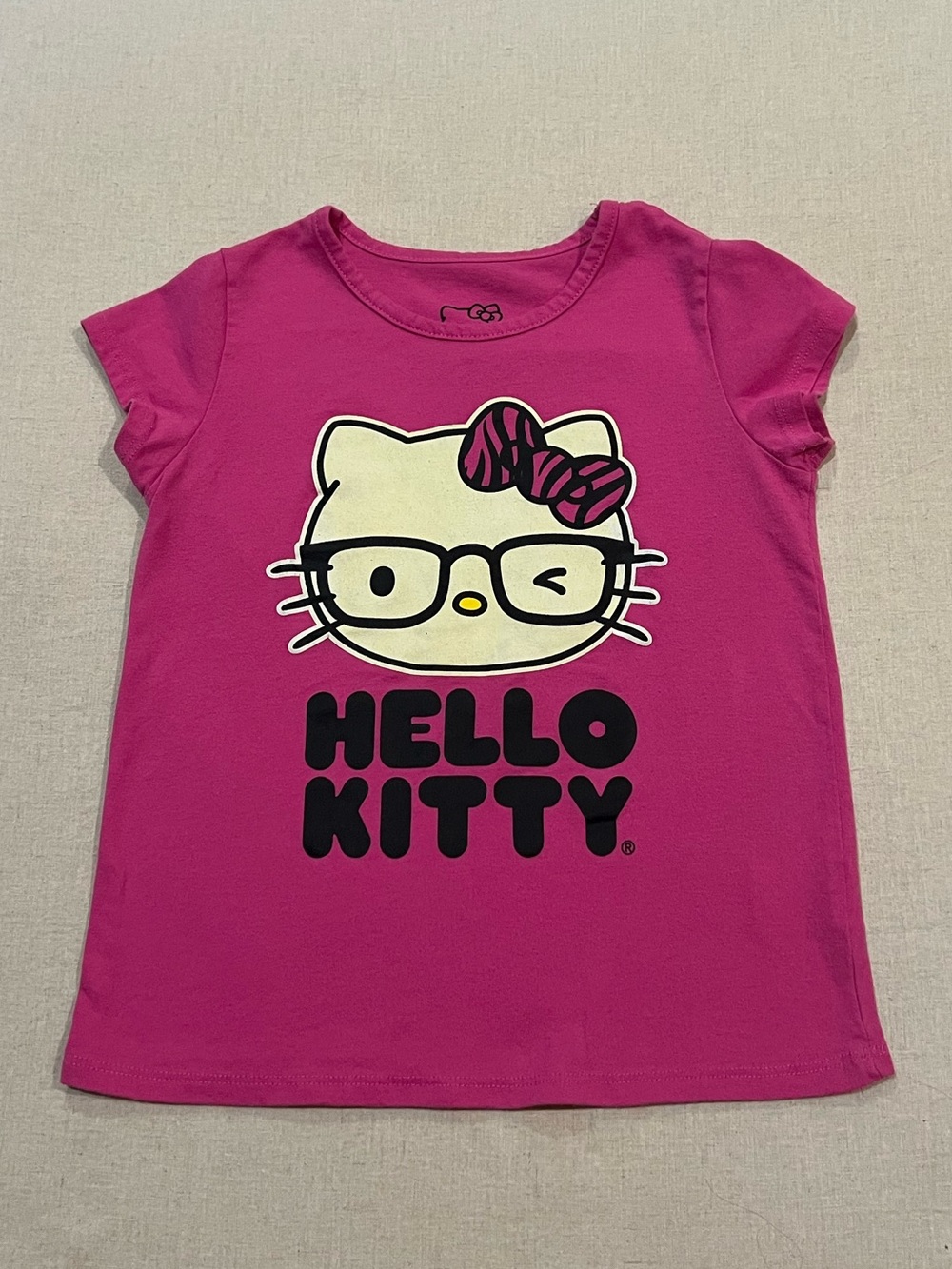 Hello Kitty Glasses, Winking Magenta Pink Graphic Tee School Play Girls Size 10